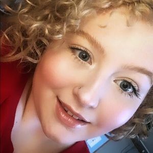 Meet your Posher, Lizzie